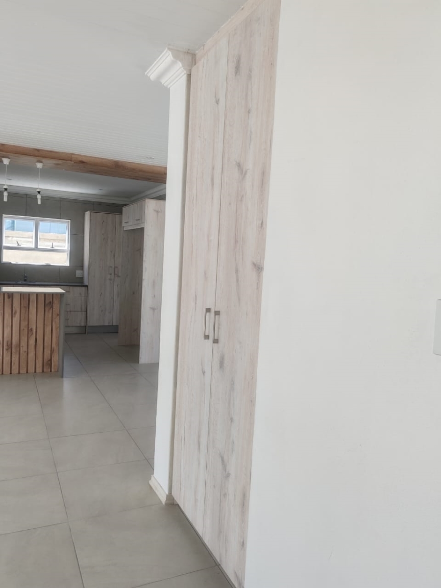 3 Bedroom Property for Sale in Palmiet Western Cape